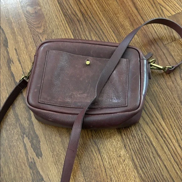 Madewell Camera Bag in Cabernet - Picture 4 of 4